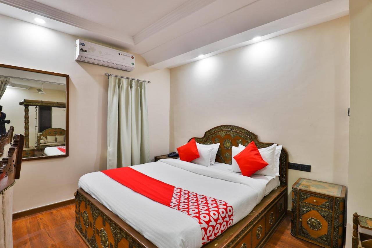 Oyo 23540 Hotel Suryakant Rajkot Exterior photo