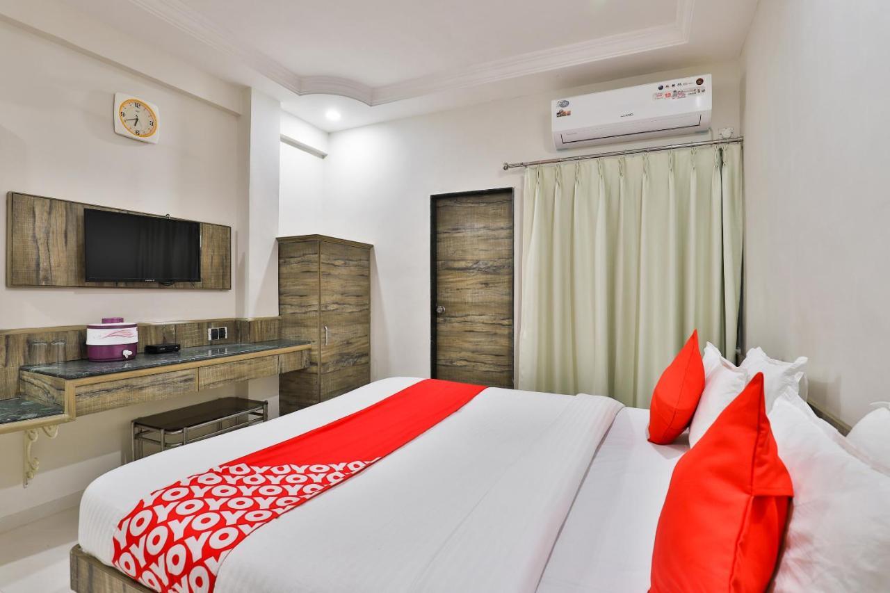 Oyo 23540 Hotel Suryakant Rajkot Exterior photo