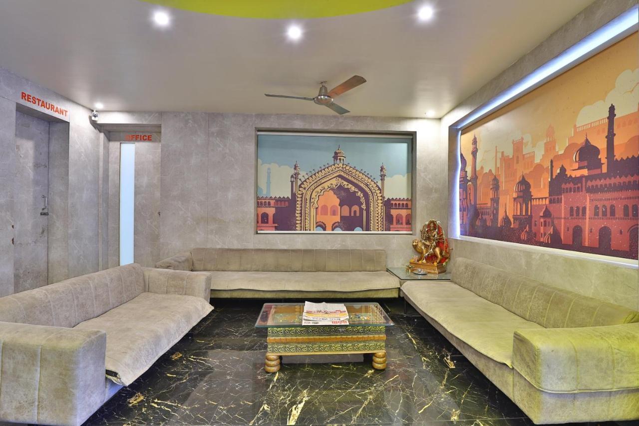 Oyo 23540 Hotel Suryakant Rajkot Exterior photo