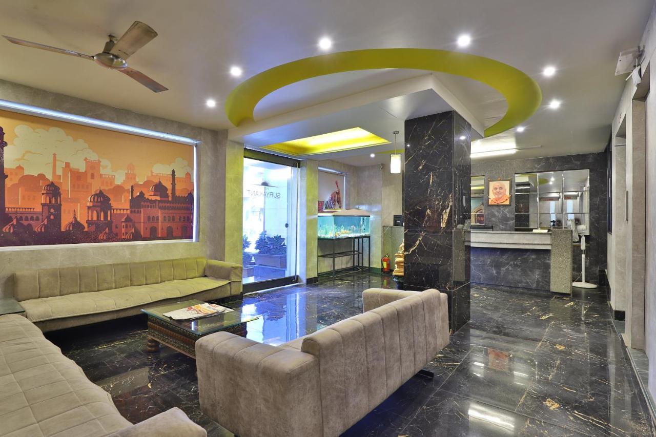 Oyo 23540 Hotel Suryakant Rajkot Exterior photo